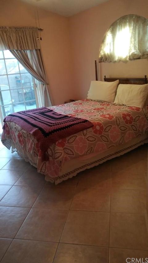 15459 Hampton Ct, Fontana, CA 92337 photo 34