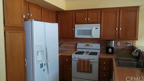 15459 Hampton Ct, Fontana, CA 92337 photo 9