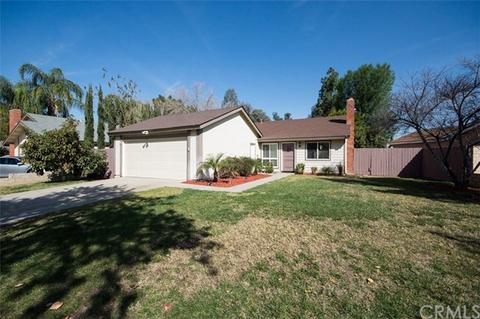 3247 Baffin Dr, Riverside, CA 92503 photo 2