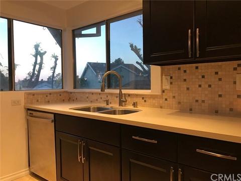 160 Echo Run #71, Irvine, CA 92614 photo 1