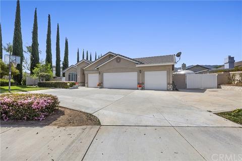 1034 E Chase Dr, Corona, CA 92881 photo 2