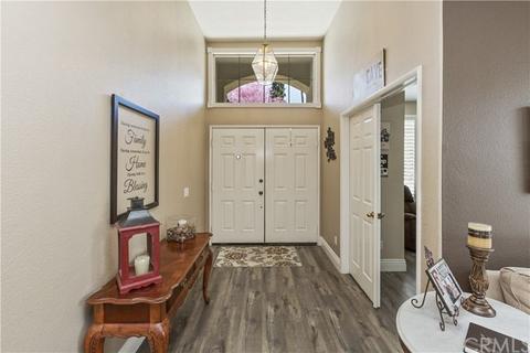 1034 E Chase Dr, Corona, CA 92881 photo 5