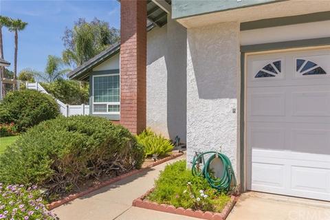 2478 Peacock Ln, Corona, CA 92882 photo 4