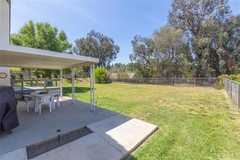 2478 Peacock Ln, Corona, CA 92882 photo 24