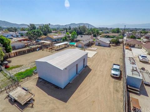1135 7th St, Norco, CA 92860 photo 4