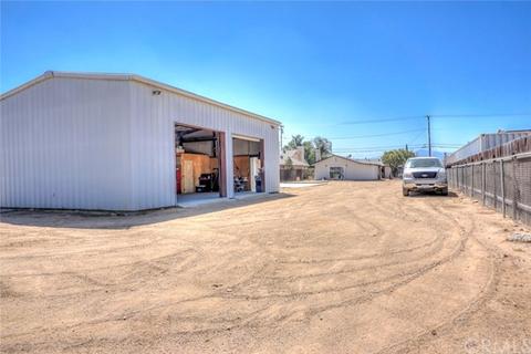 1135 7th St, Norco, CA 92860 photo 2