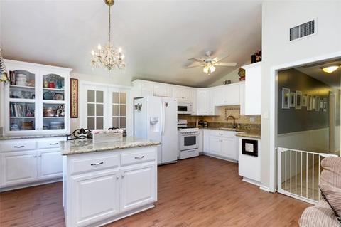 2950 Berkeley Rd, Riverside, CA 92506 photo 12