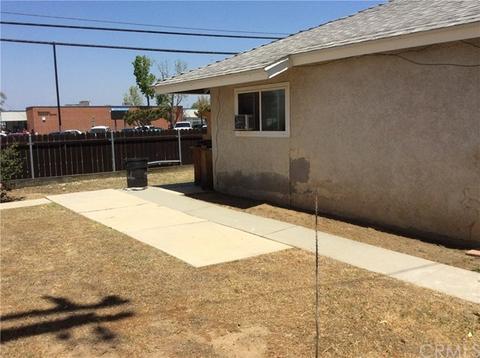 302 Gilmore Dr, Corona, CA 92879 photo 1
