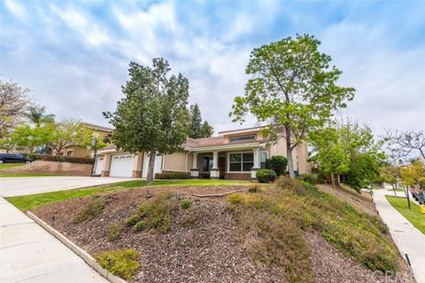 2860 Spring Meadow Dr, Corona, CA 92881 photo 2