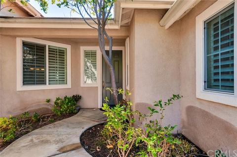 669 John Dr, Corona, CA 92879 photo 3