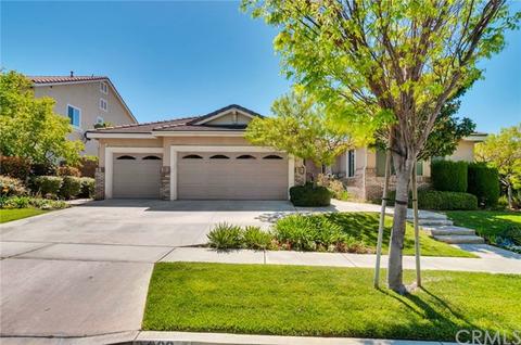 669 John Dr, Corona, CA 92879 photo 2