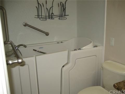 1472 Elegante Ct, Corona, CA 92882 photo 18