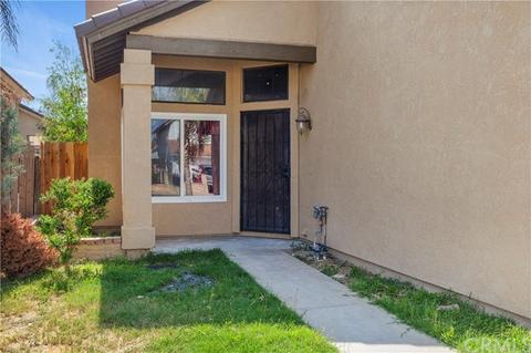 1482 Keepsake Ln, Perris, CA 92571 photo 4