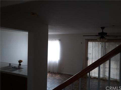 7090 Catawba Dr, Fontana, CA 92336 photo 4