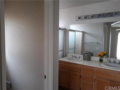 7090 Catawba Dr, Fontana, CA 92336 photo 14