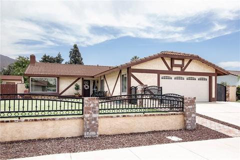 2834 Aztec Dr, Riverside, CA 92509 photo 1