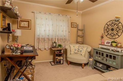 2834 Aztec Dr, Riverside, CA 92509 photo 9