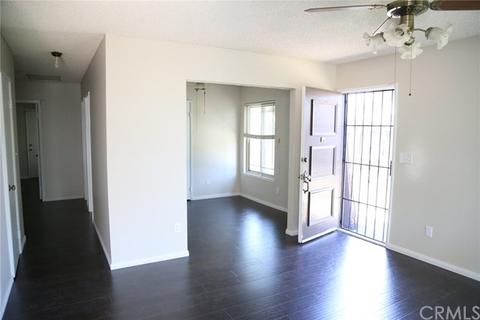1255 Hampton Cir, Corona, CA 92882 photo 11