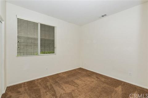 6936 Abigail Ln, Fontana, CA 92336 photo 17