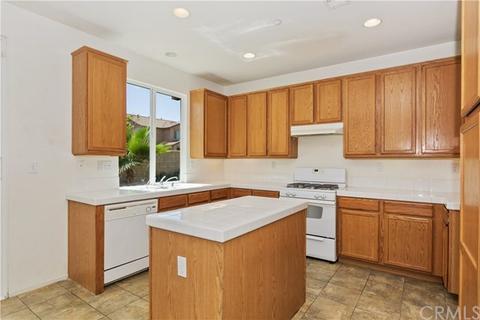6936 Abigail Ln, Fontana, CA 92336 photo 11
