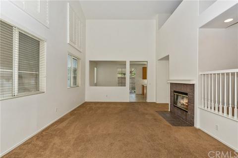 6936 Abigail Ln, Fontana, CA 92336 photo 7