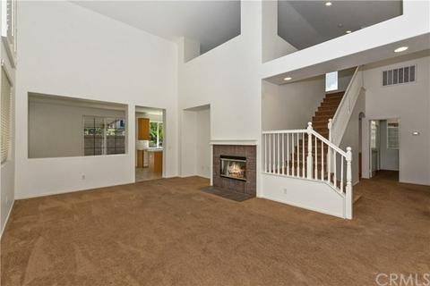 6936 Abigail Ln, Fontana, CA 92336 photo 5