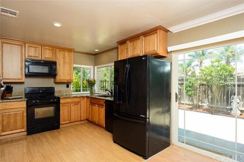 10190 Medallion Pl, Riverside, CA 92503 photo 6