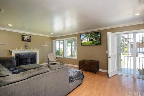 10190 Medallion Pl, Riverside, CA 92503 photo 3