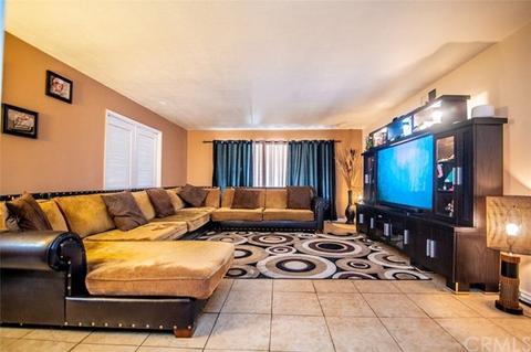 153 E Cornell Dr, Rialto, CA 92376 photo 4