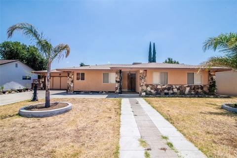 153 E Cornell Dr, Rialto, CA 92376 photo 2