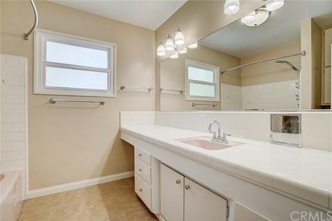 4692 Edgewood Pl, Riverside, CA 92506 photo 10
