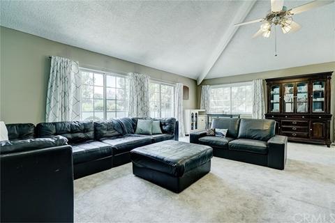 6177 Hillary Ct, Riverside, CA 92506 photo 4