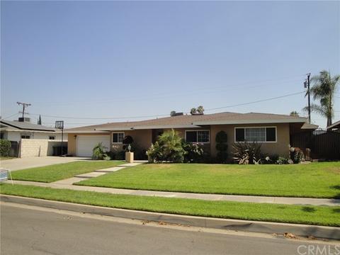 565 E Valencia St, Rialto, CA 92376 photo 8