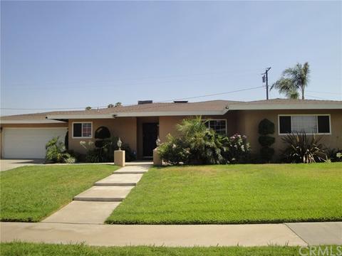 565 E Valencia St, Rialto, CA 92376 photo 1