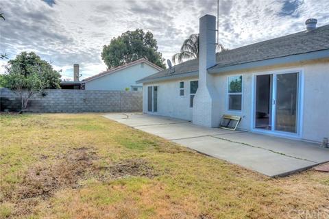 10715 Hollenbeck Dr, Riverside, CA 92505 photo 21