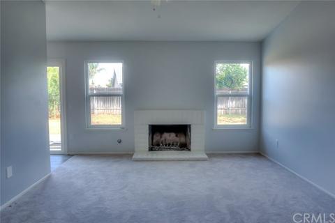 10715 Hollenbeck Dr, Riverside, CA 92505 photo 3