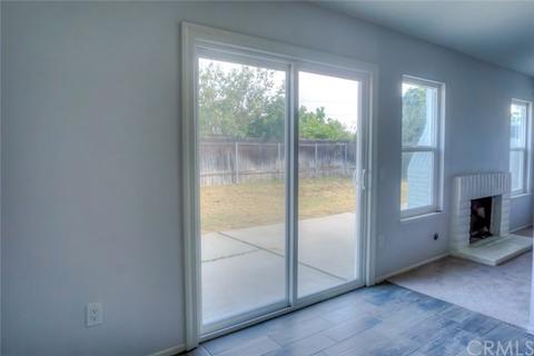 10715 Hollenbeck Dr, Riverside, CA 92505 photo 5