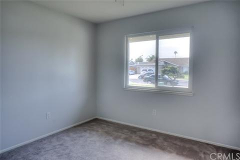 10715 Hollenbeck Dr, Riverside, CA 92505 photo 6