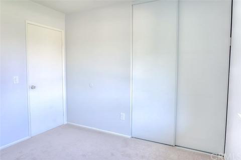 10715 Hollenbeck Dr, Riverside, CA 92505 photo 17