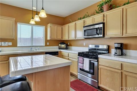 10547 Leisure Cir, Adelanto, CA 92301 photo 7