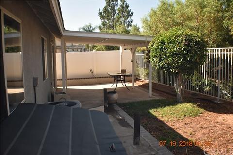 520 Brookhaven Dr, Corona, CA 92879 photo 16