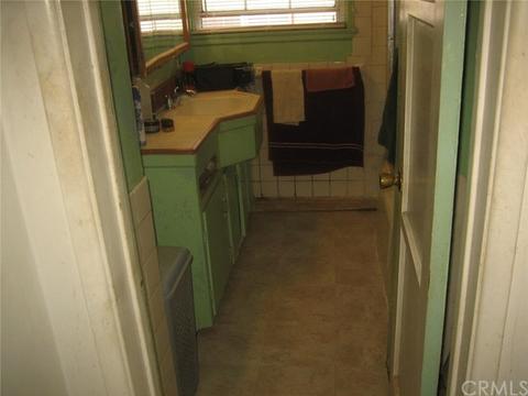 2801 W Caldwell St, Compton, CA 90220 photo 6