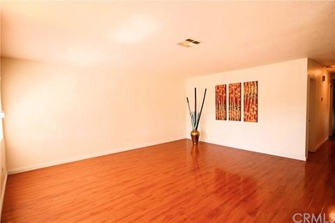 939 Cedar St, Corona, CA 92879 photo 3