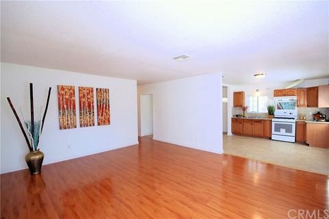 939 Cedar St, Corona, CA 92879 photo 4