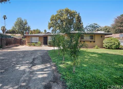 5788 Burlingame Dr, Riverside, CA 92504 photo 2