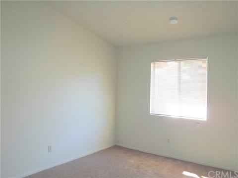 15740 Ceres Ave, Fontana, CA 92335 photo 14