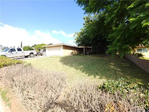 18346 Ash St, Bloomington, CA 92316 photo 2
