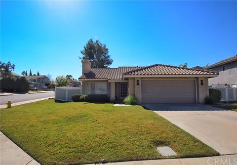13407 Cloudburst Dr, Corona, CA 92883 photo 1