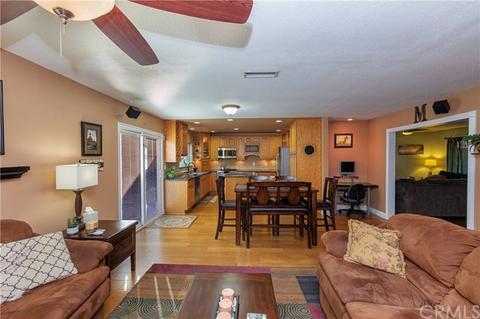 8878 Continental Dr, Riverside, CA 92504 photo 15
