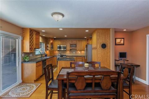 8878 Continental Dr, Riverside, CA 92504 photo 12
